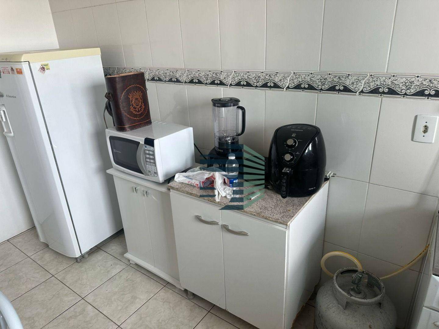 Apartamento para alugar com 2 quartos, 70m² - Foto 3