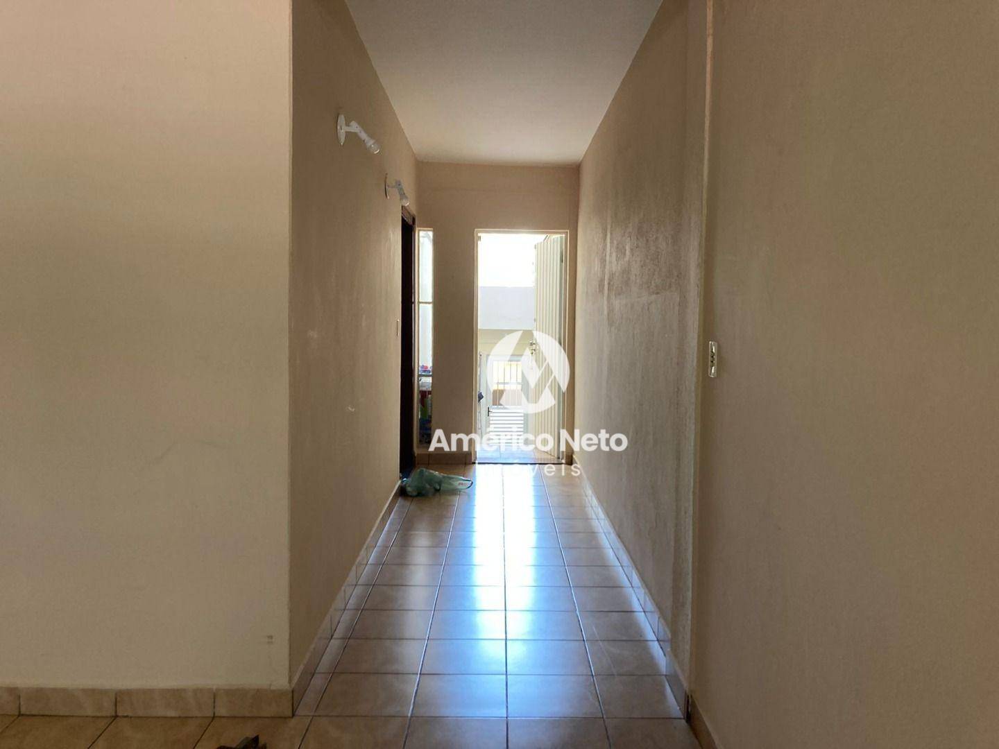 Casa à venda com 3 quartos, 230m² - Foto 7