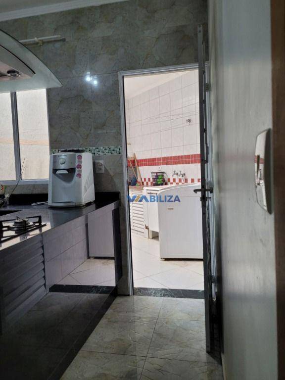 Sobrado à venda com 3 quartos, 200m² - Foto 20