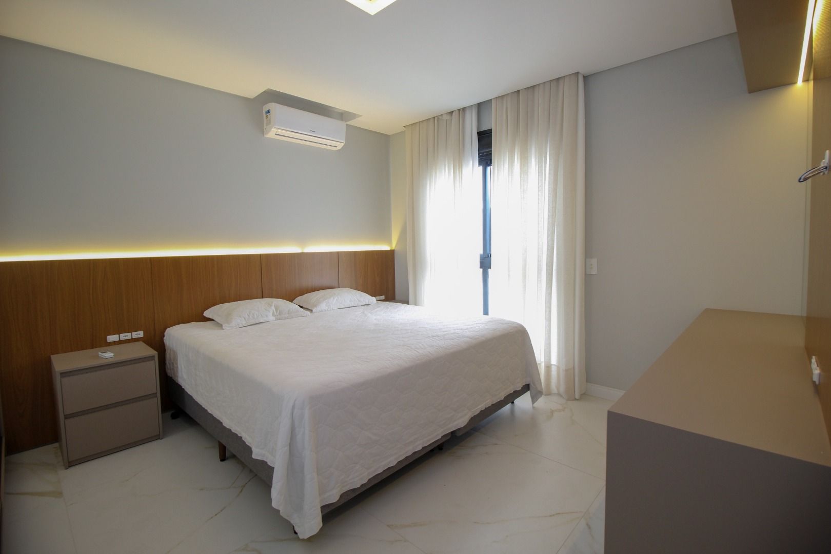 Apartamento à venda com 3 quartos, 145m² - Foto 21