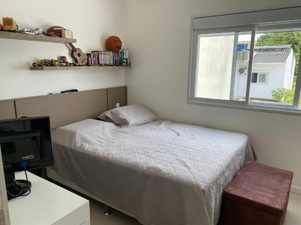 Casa à venda com 3 quartos, 215m² - Foto 15