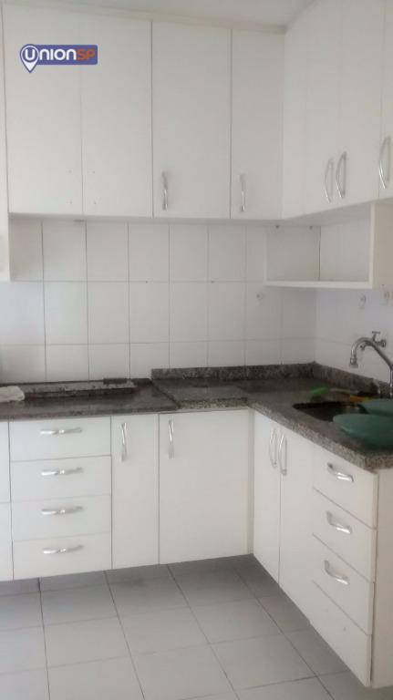 Apartamento à venda com 2 quartos, 67m² - Foto 24