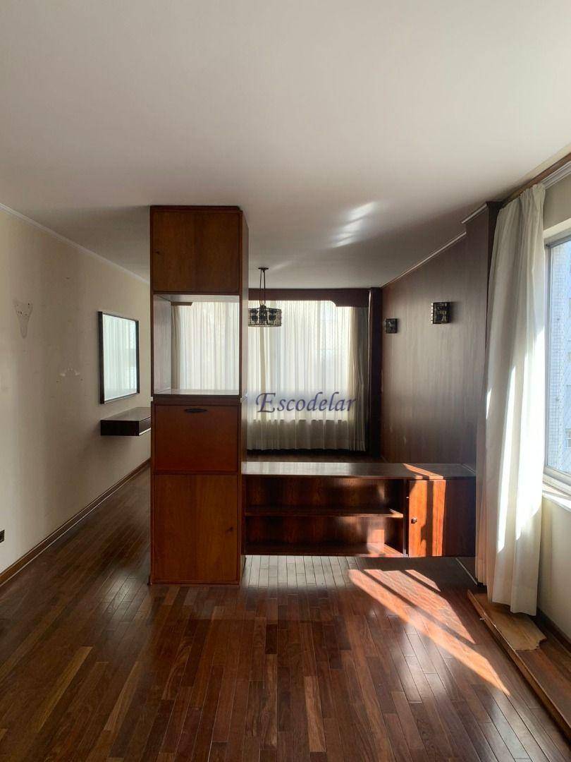 Apartamento à venda com 3 quartos, 180m² - Foto 5