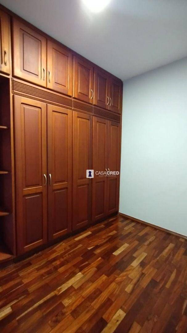 Casa à venda com 4 quartos, 350m² - Foto 10