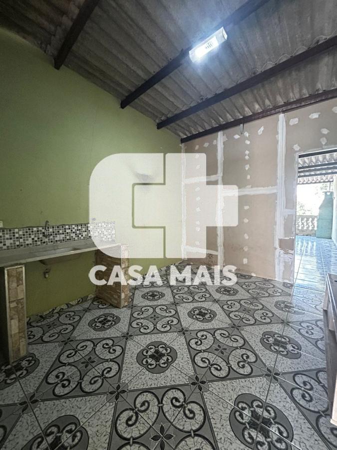 Casa à venda com 6 quartos, 250m² - Foto 24