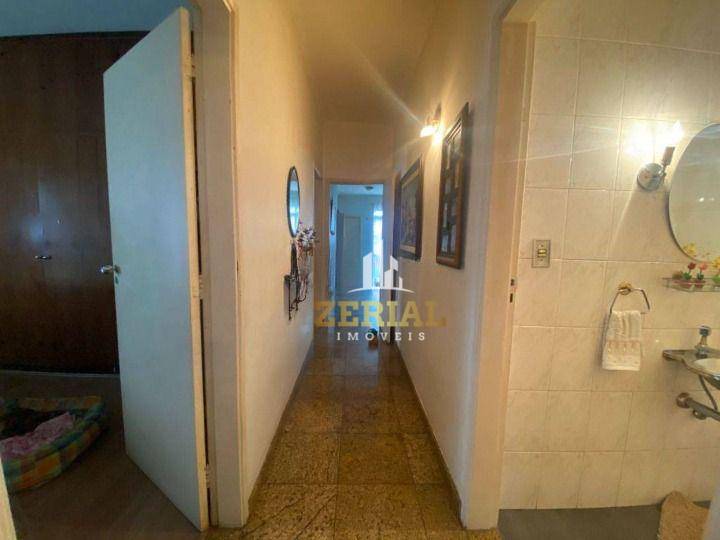 Casa à venda e aluguel com 3 quartos, 250m² - Foto 2