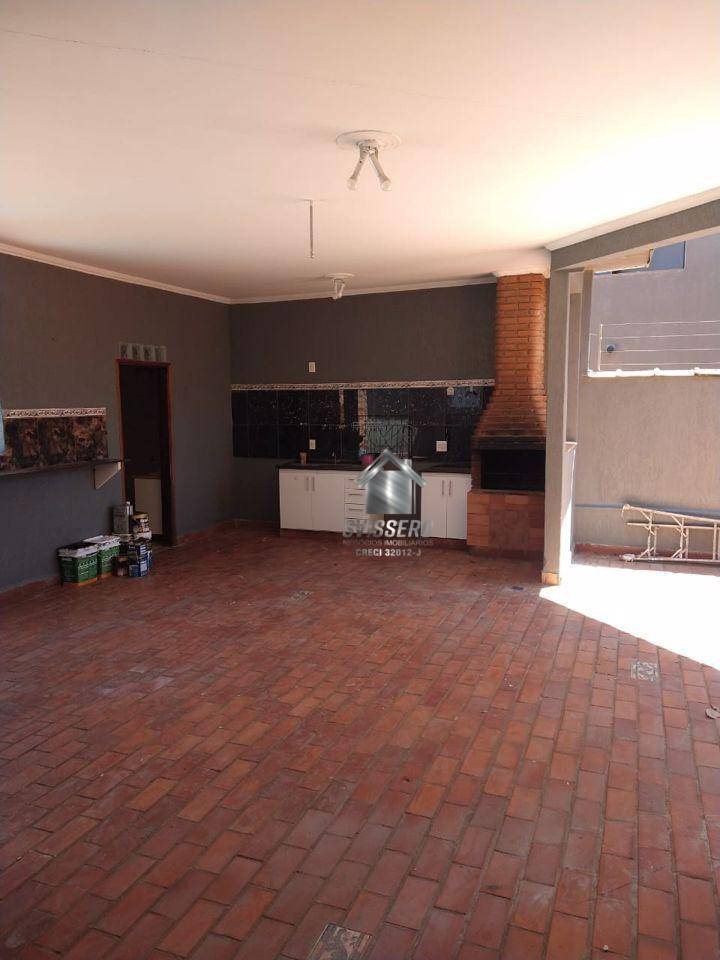 Sobrado, 4 quartos, 327 m² - Foto 1