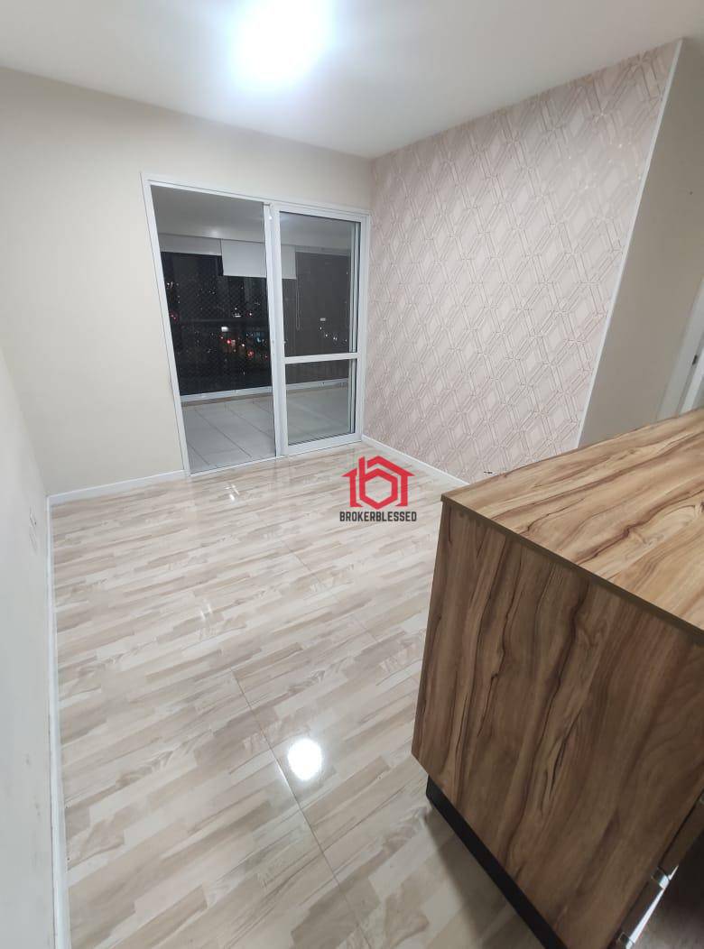 Apartamento à venda com 2 quartos, 56m² - Foto 3