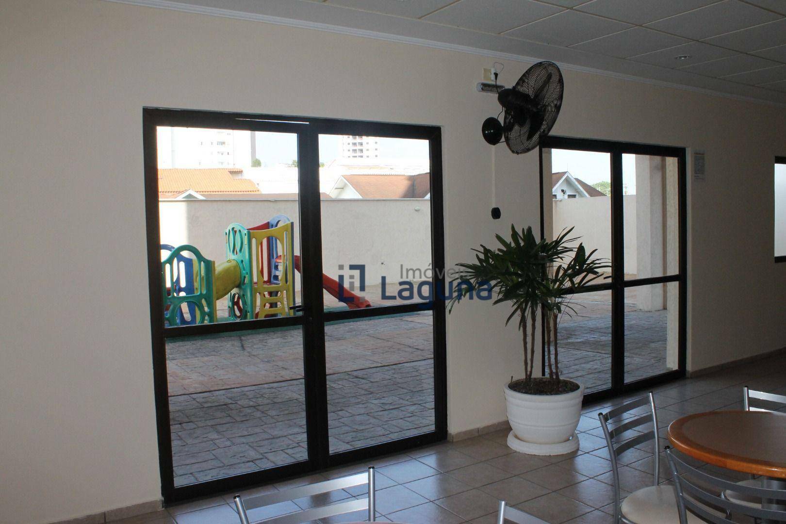 Apartamento para alugar com 2 quartos, 82m² - Foto 33