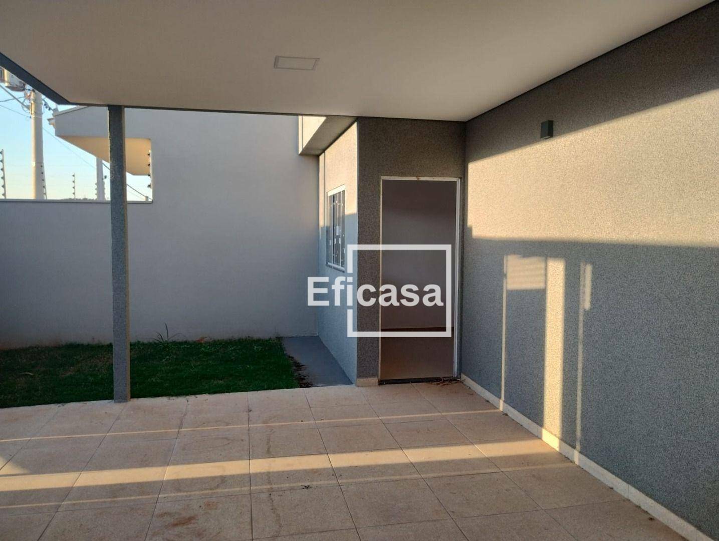 Casa à venda e aluguel com 3 quartos, 120m² - Foto 2