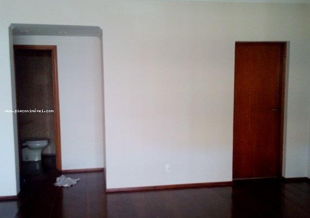 Apartamento à venda com 4 quartos, 204m² - Foto 2