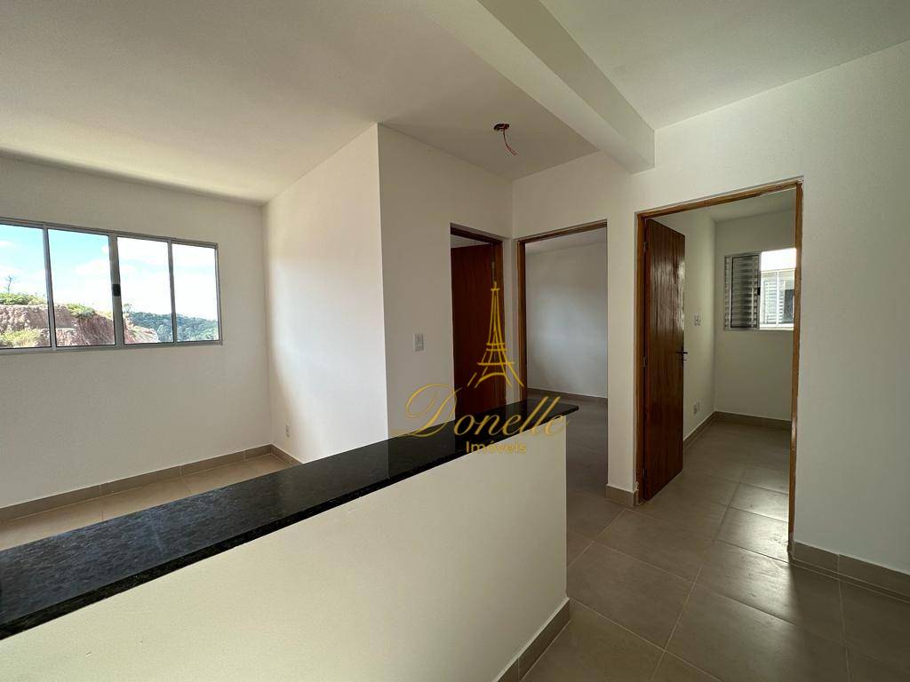 Casa à venda com 2 quartos, 55m² - Foto 24