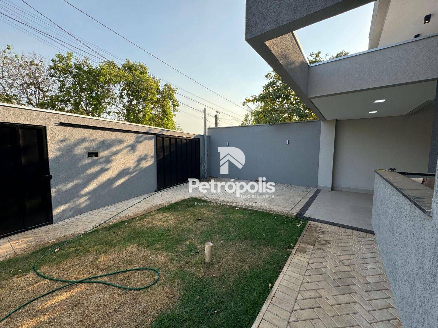 Casa à venda com 3 quartos, 98m² - Foto 3