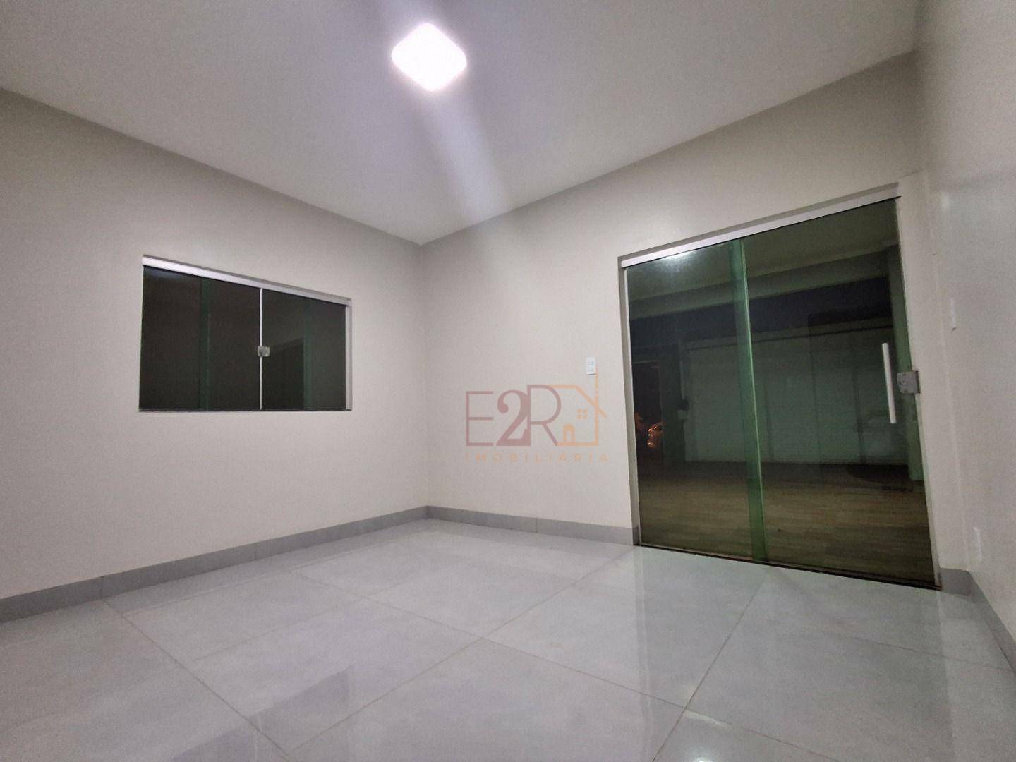 Casa à venda com 3 quartos, 178m² - Foto 4