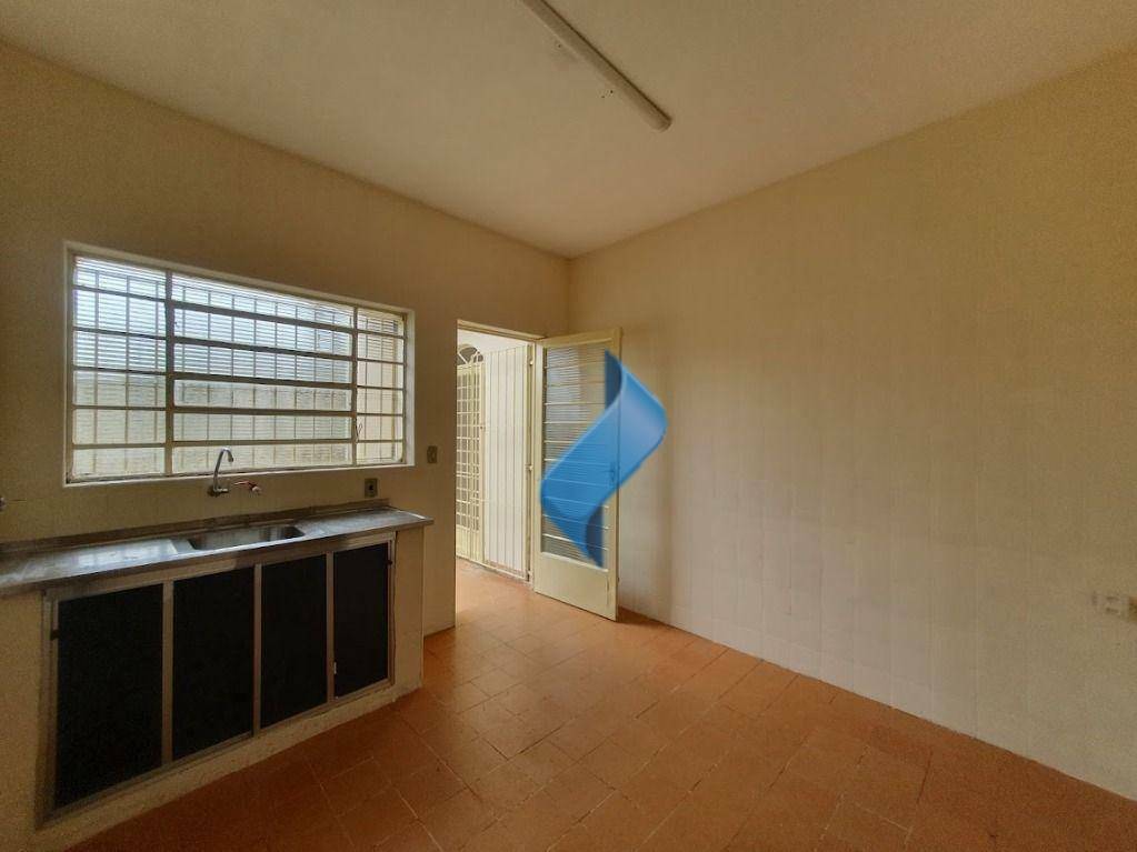 Casa à venda com 3 quartos, 137m² - Foto 26