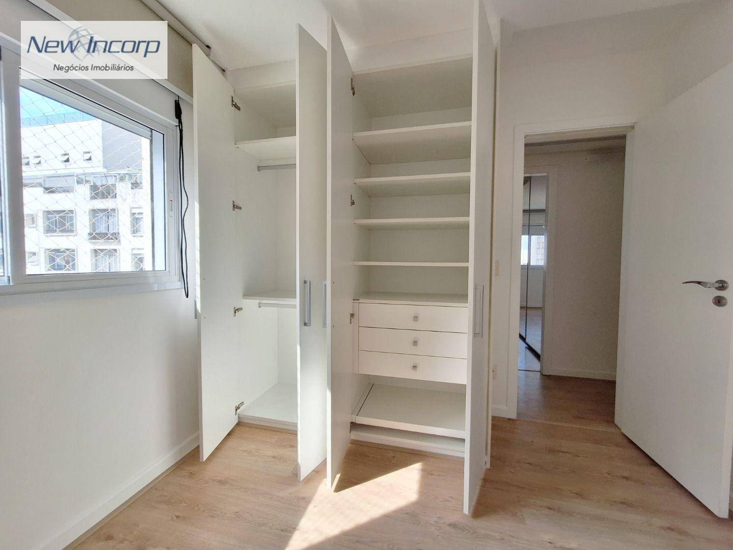 Apartamento para alugar com 2 quartos, 100m² - Foto 14