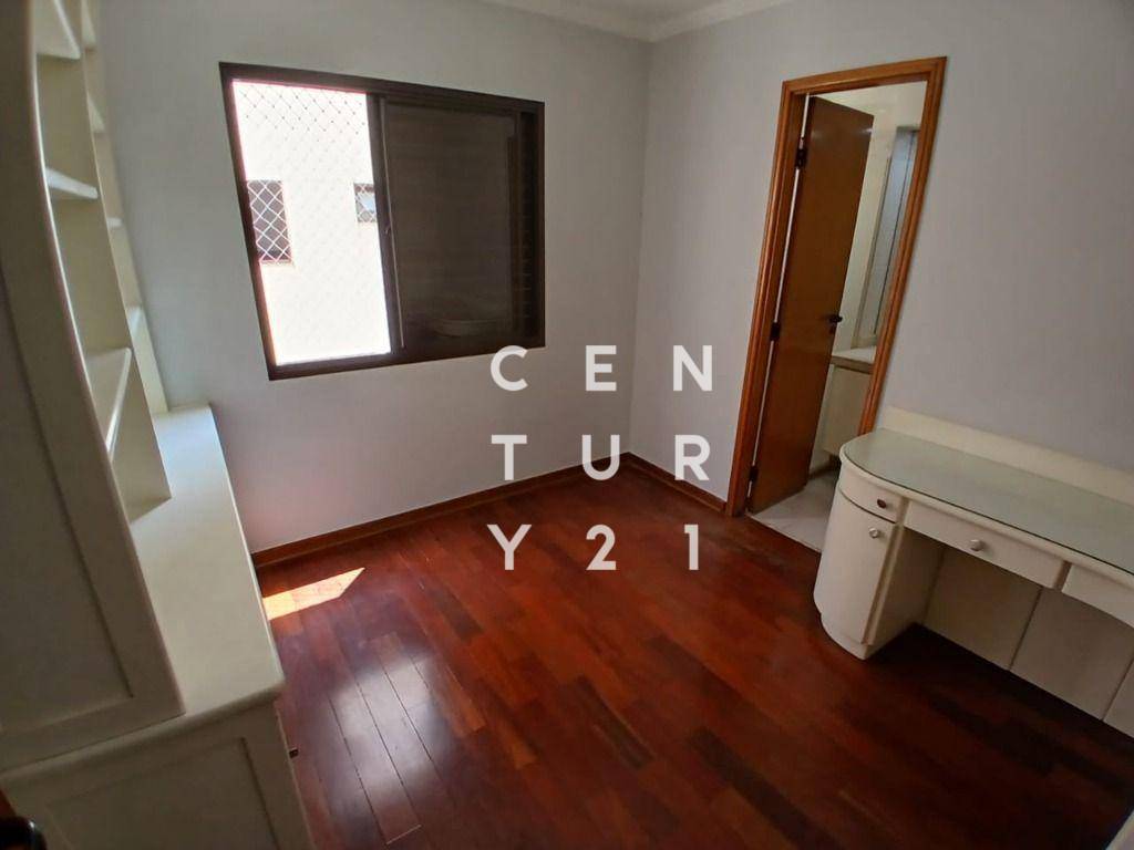 Apartamento para alugar com 3 quartos, 119m² - Foto 31