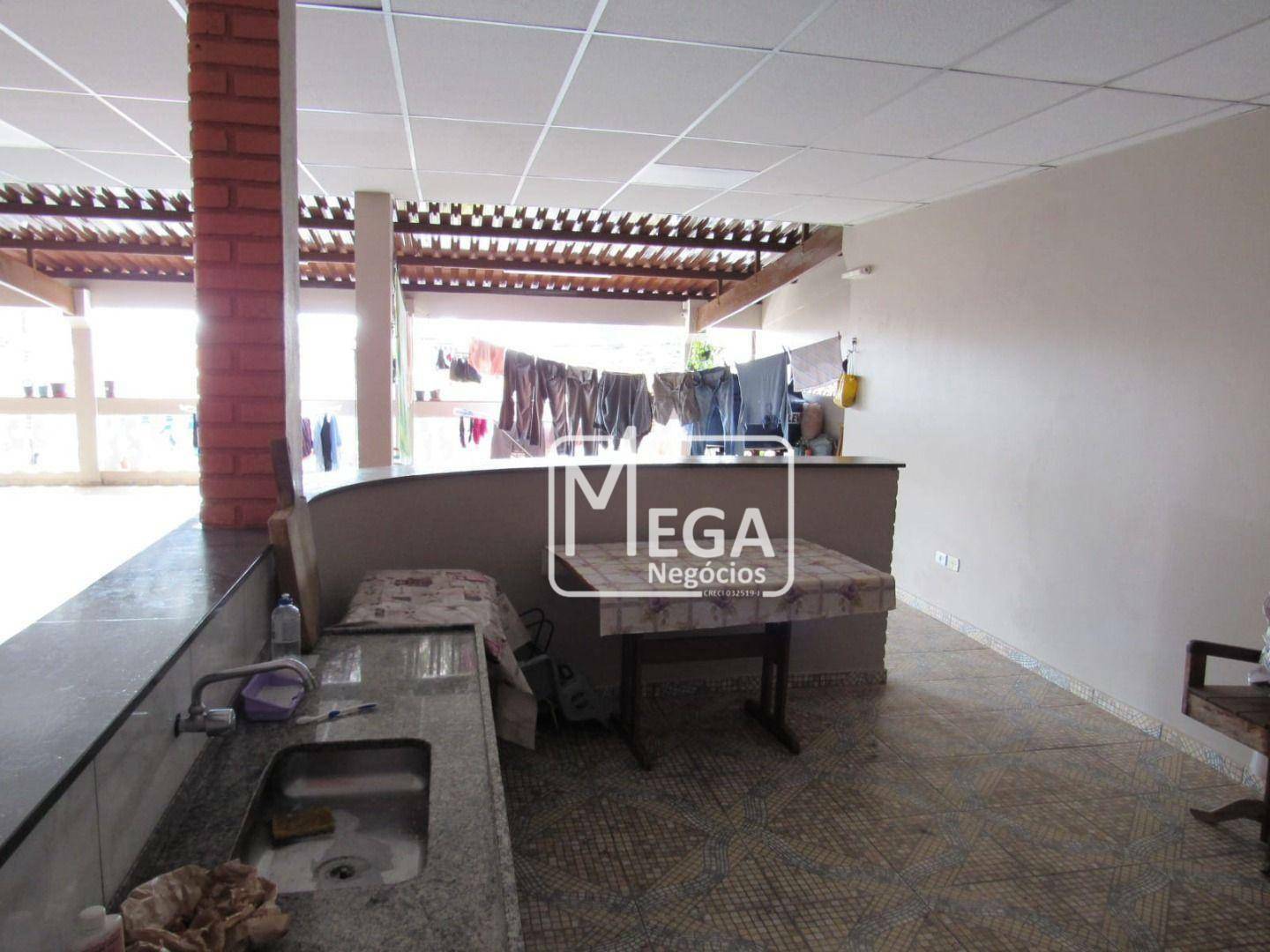 Casa à venda com 4 quartos, 250m² - Foto 21