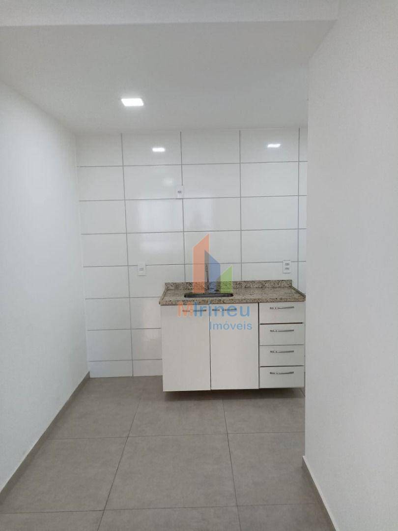 Apartamento para alugar com 2 quartos, 55m² - Foto 5