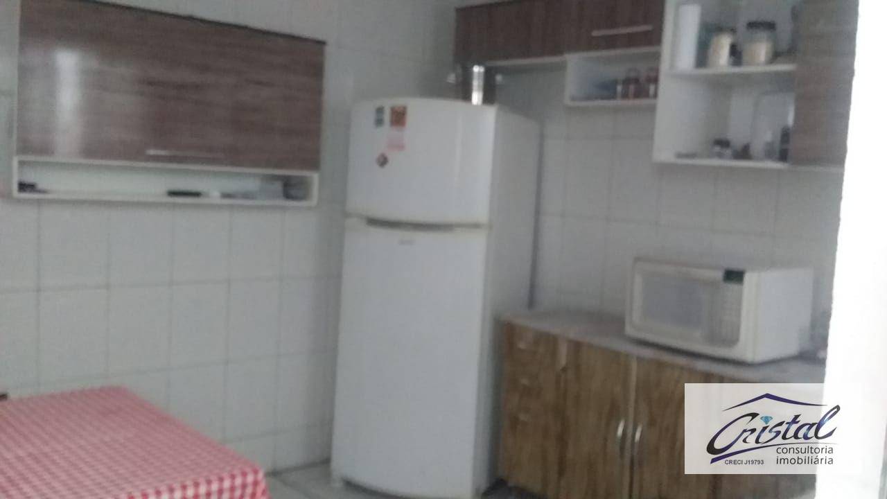 Casa à venda com 2 quartos, 200m² - Foto 3