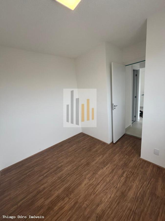 Apartamento para alugar com 2 quartos, 35m² - Foto 10