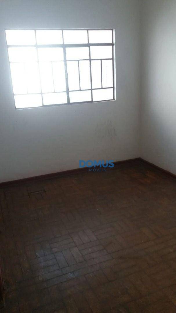 Casa à venda com 5 quartos, 180m² - Foto 23