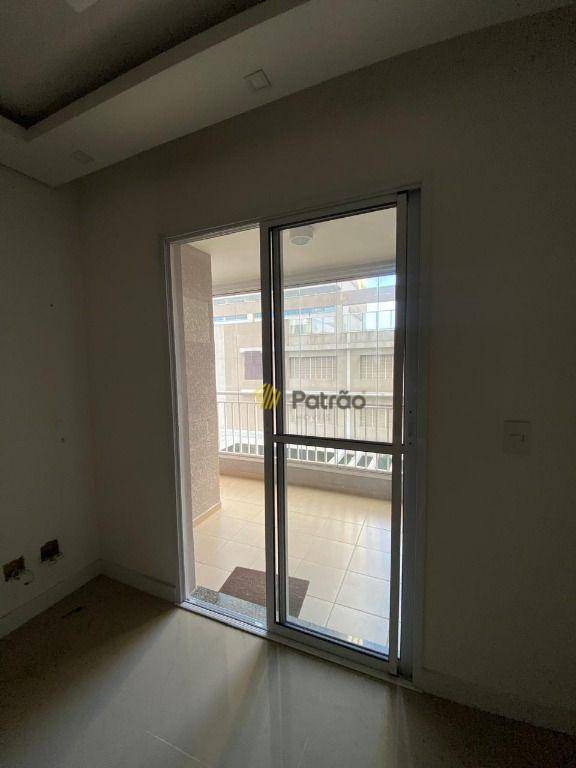 Apartamento à venda com 3 quartos, 80m² - Foto 22