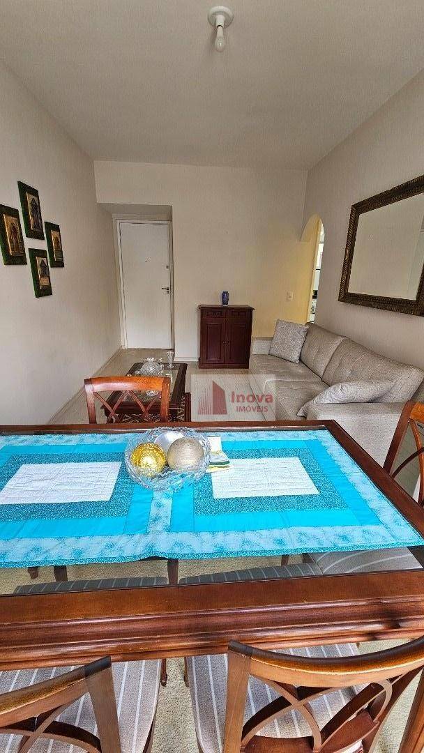Apartamento para alugar com 2 quartos, 82m² - Foto 9