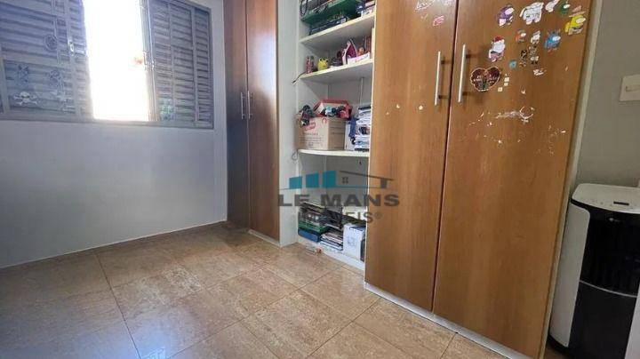 Casa à venda com 2 quartos, 197m² - Foto 12