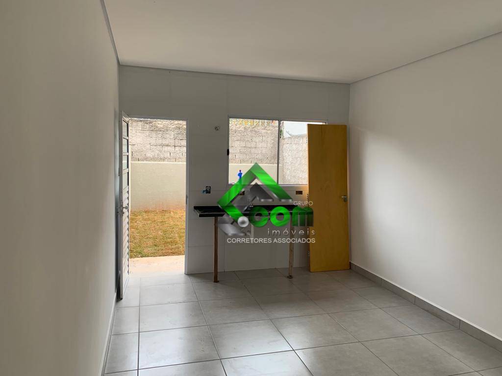 Casa à venda com 2 quartos, 89m² - Foto 3