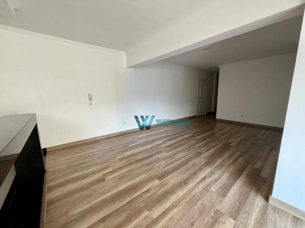 Apartamento à venda com 3 quartos, 194m² - Foto 27