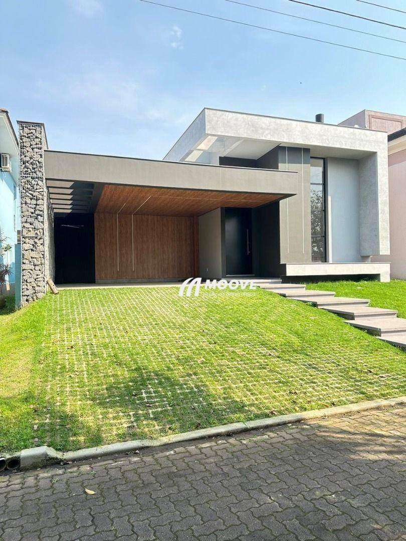 Casa de Condomínio à venda com 3 quartos, 219m² - Foto 2