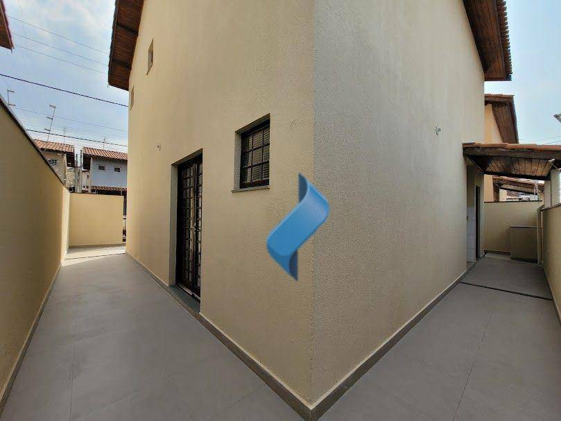 Casa para alugar com 3 quartos, 107m² - Foto 32