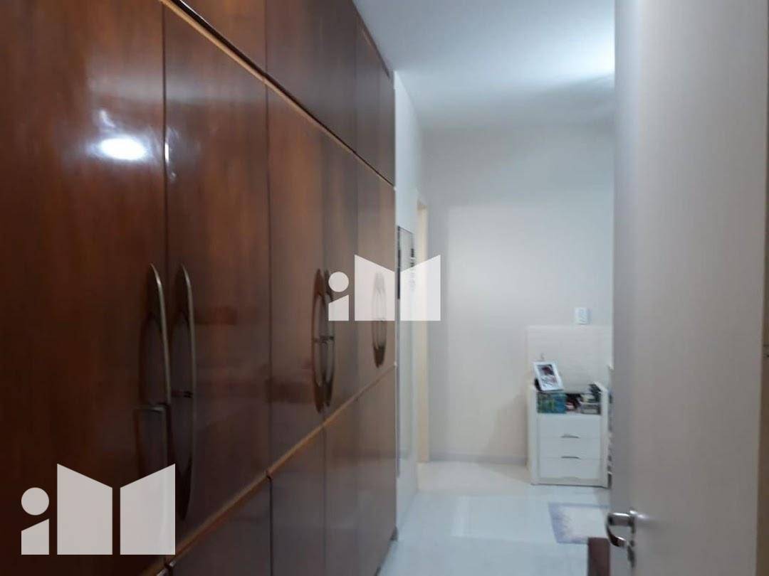 Apartamento à venda com 3 quartos, 130m² - Foto 8