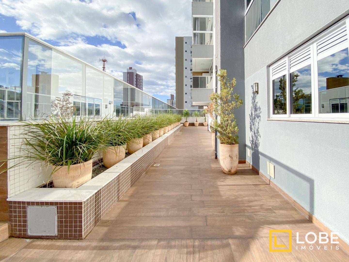 Apartamento à venda com 2 quartos, 70m² - Foto 13