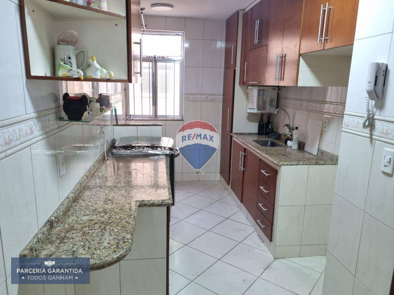 Apartamento à venda com 2 quartos, 64m² - Foto 1