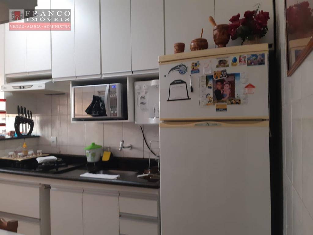 Apartamento à venda com 2 quartos, 48m² - Foto 7