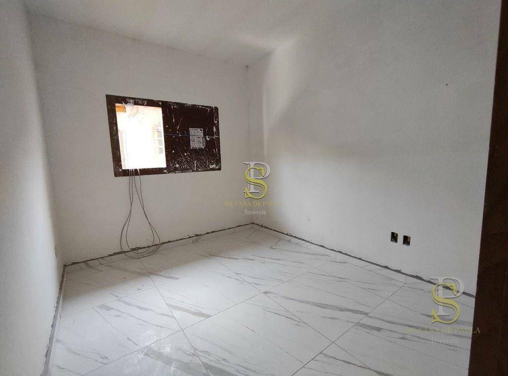 Casa à venda com 3 quartos, 100m² - Foto 17