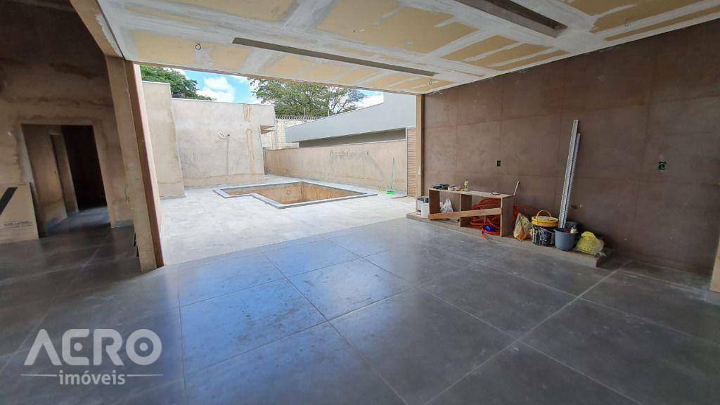 Casa de Condomínio à venda com 4 quartos, 350m² - Foto 7