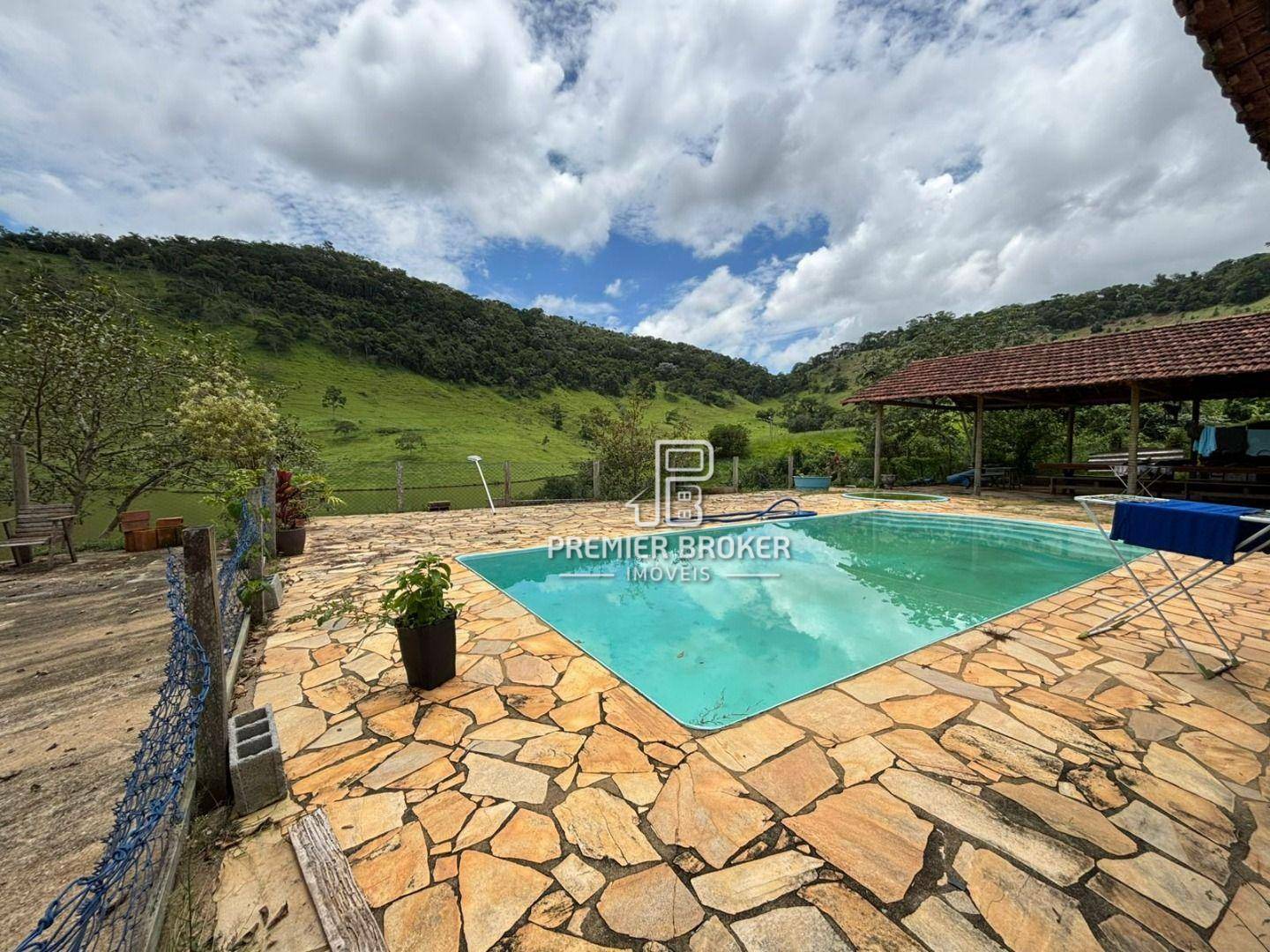 Fazenda à venda com 3 quartos, 250m² - Foto 5