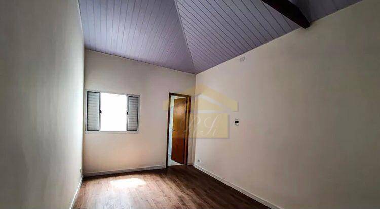 Casa à venda com 2 quartos, 90m² - Foto 4