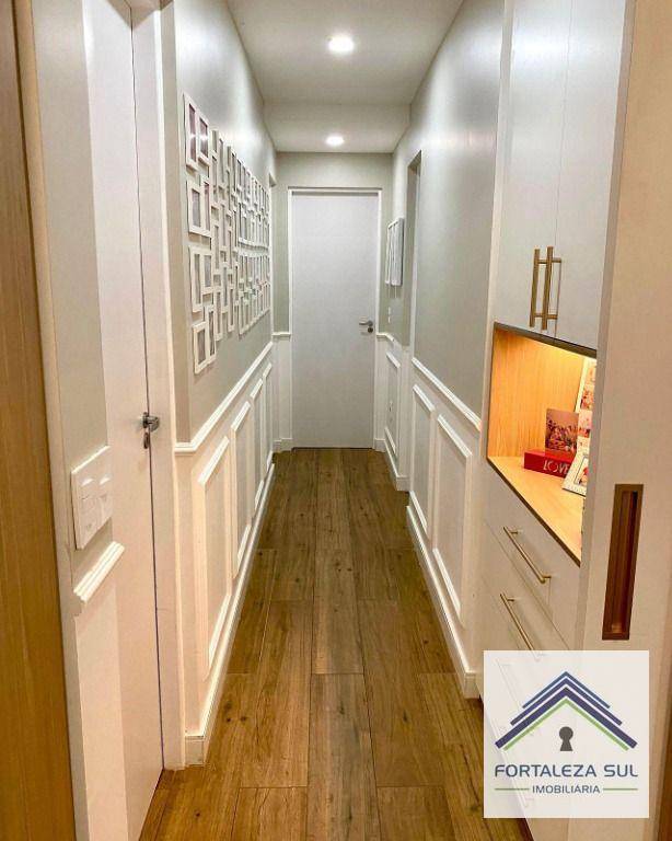 Apartamento à venda com 3 quartos, 137m² - Foto 18