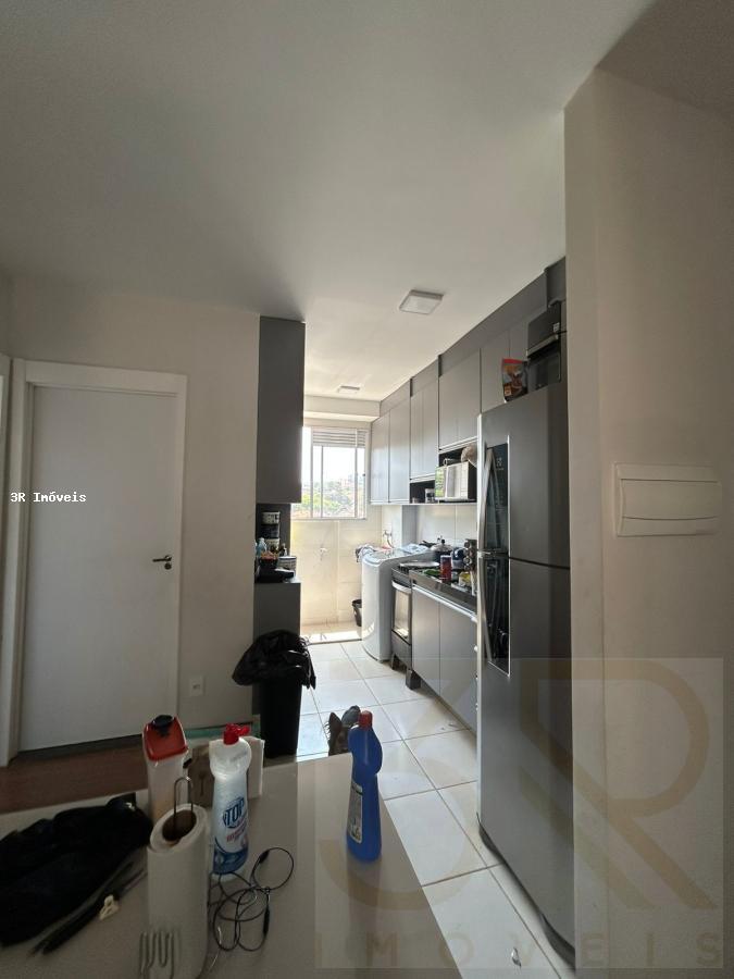 Apartamento à venda com 2 quartos, 40m² - Foto 2