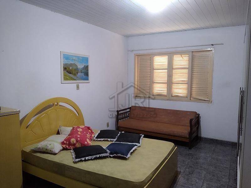 Casa à venda com 2 quartos, 300m² - Foto 19