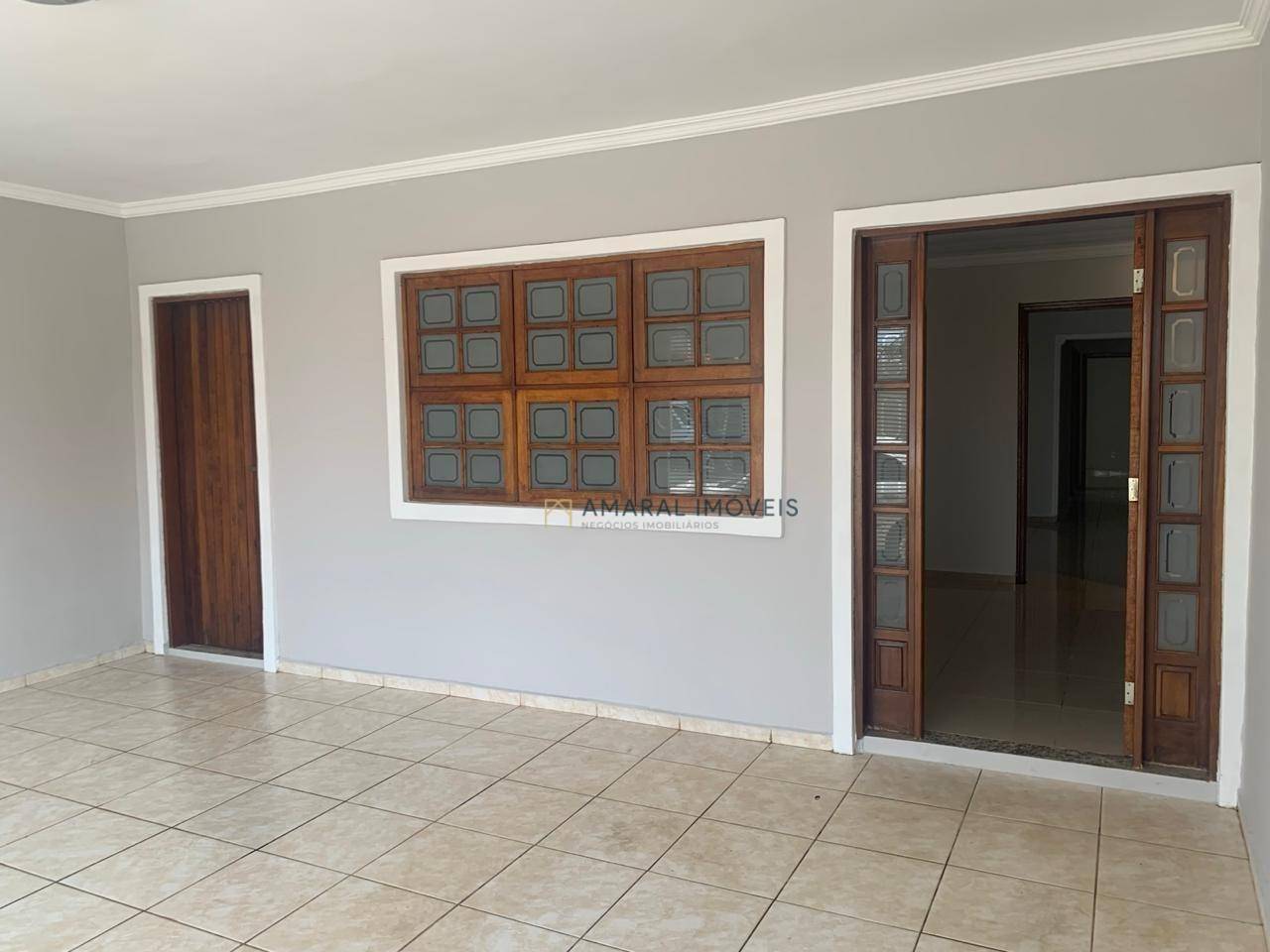 Casa à venda e aluguel com 2 quartos, 140m² - Foto 8