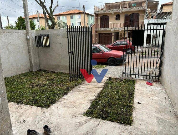 Casa à venda com 3 quartos, 90m² - Foto 4