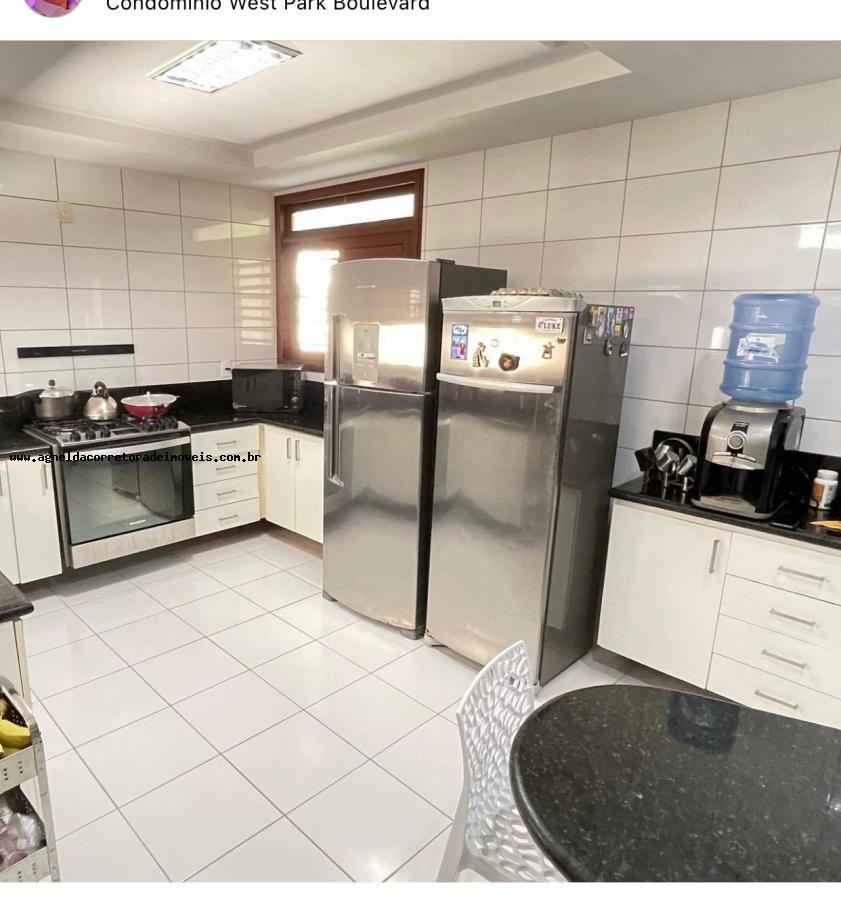 Casa de Condomínio à venda com 3 quartos, 330m² - Foto 8