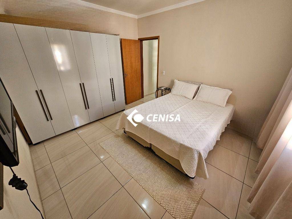 Casa à venda com 2 quartos, 68m² - Foto 7