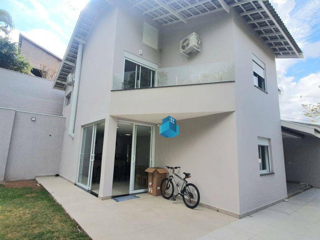 Casa à venda com 3 quartos, 306m² - Foto 9