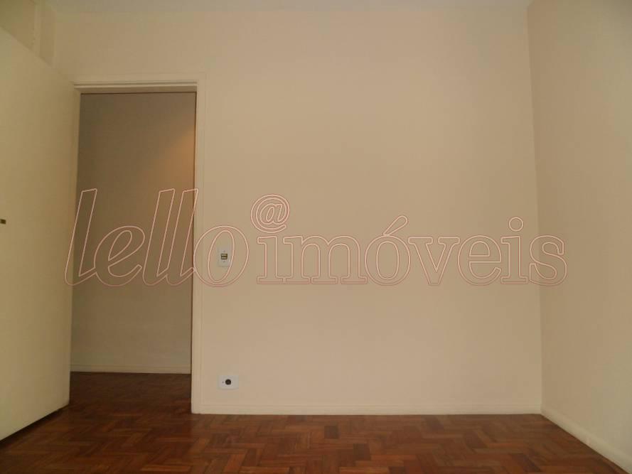 Apartamento para alugar com 3 quartos, 140m² - Foto 8